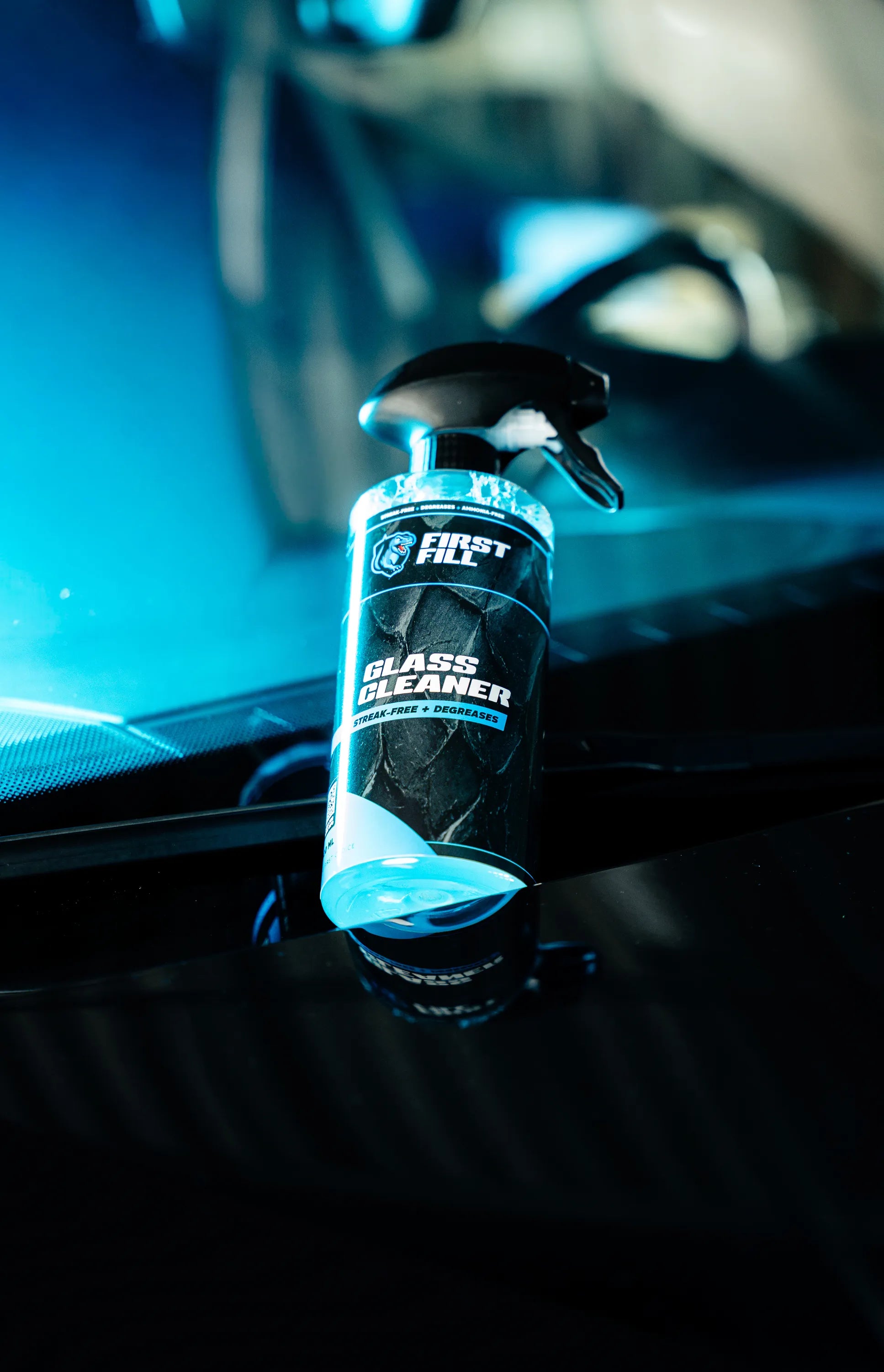 Glass Cleaner lifestyle Glass Cleaner 01
