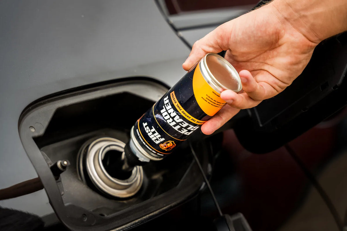 First Fill Petrol Injector Cleaner gebruiksfoto